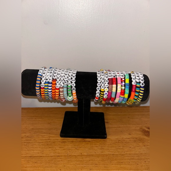 Virginia Tech Hokies Heishi Bracelet - Picture 7 of 11